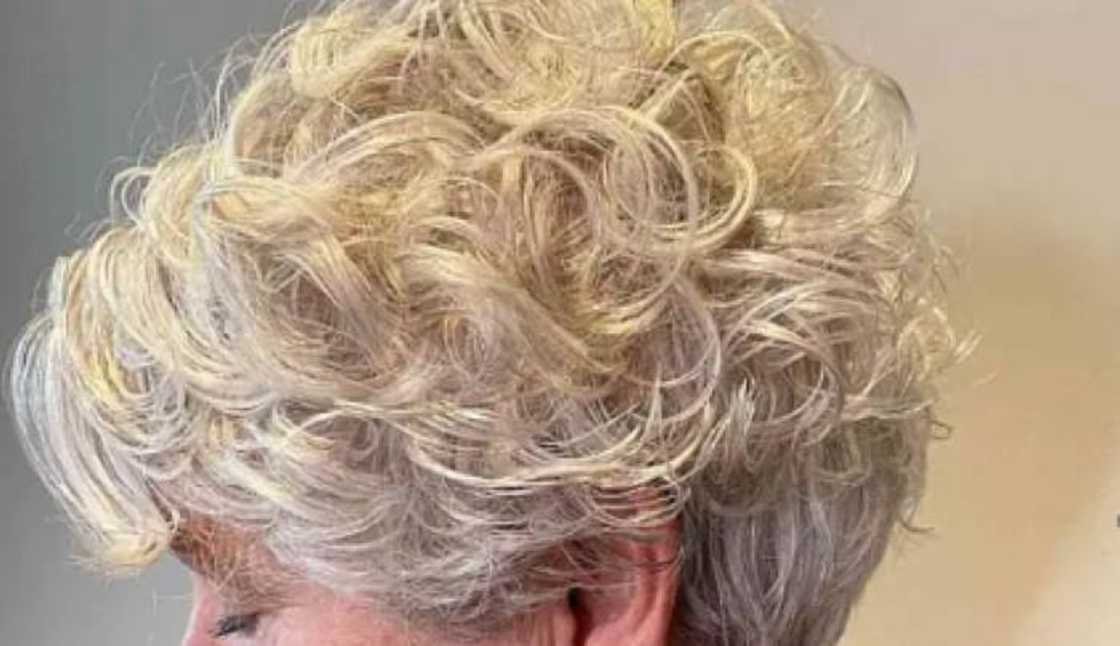 low maintenance hairstyles for 60 year old woman with fine hair